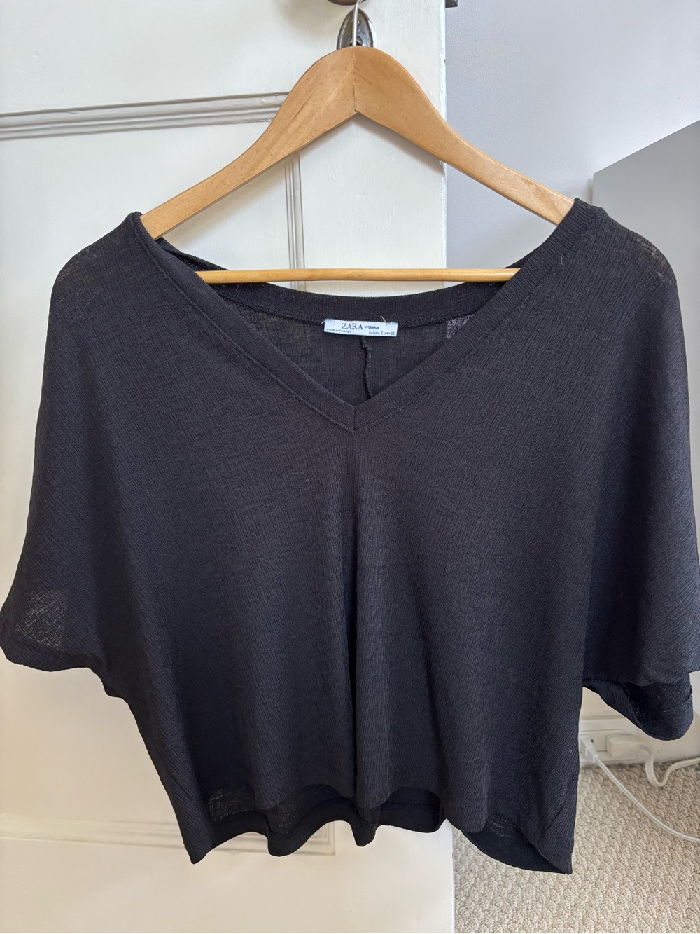 Zara Black V-Neck Knit Top